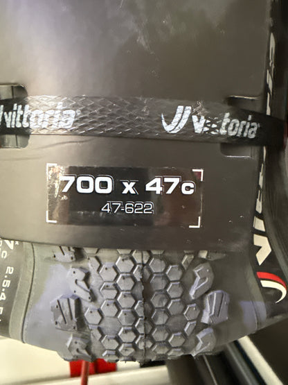 Terreno Dry 700x47c Gravel Blk Anthracite G2.0 Tyre